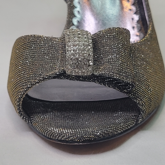 J.Renee Dayna Sling-Back Glimmer Pumps, Pewter - Picture 8 of 16